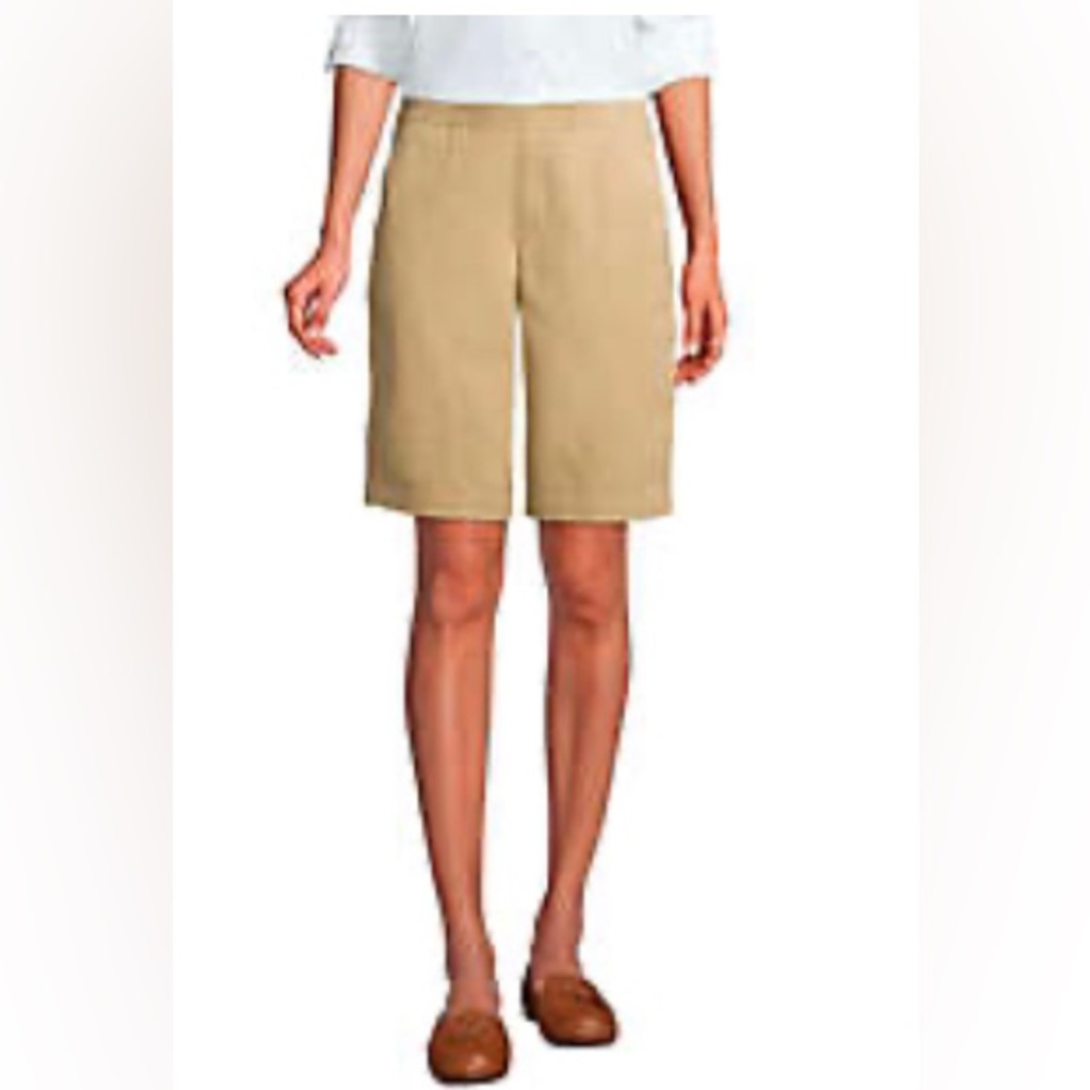 2 pairs of Lands end 10” inseam khaki, green chino shorts Size 4 “Favorite Fit”
